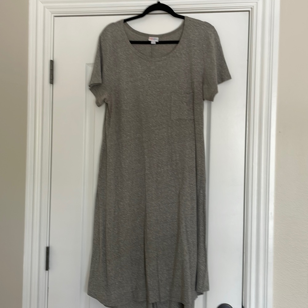 Lularoe Carly dress size L high low shirt sleeve dress